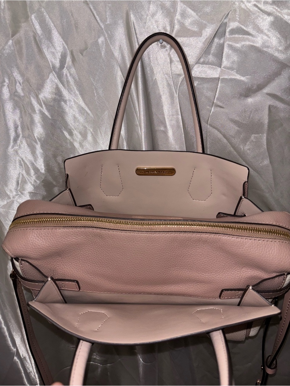 Michael Kors Tri colored pink and cream shoulder bag - Picture 5 of 7
